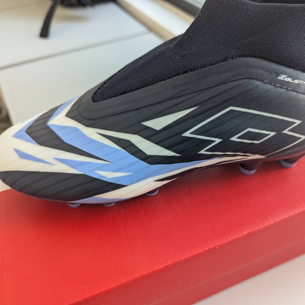 Solista 300 VI Gravity FG Soccer Cleats